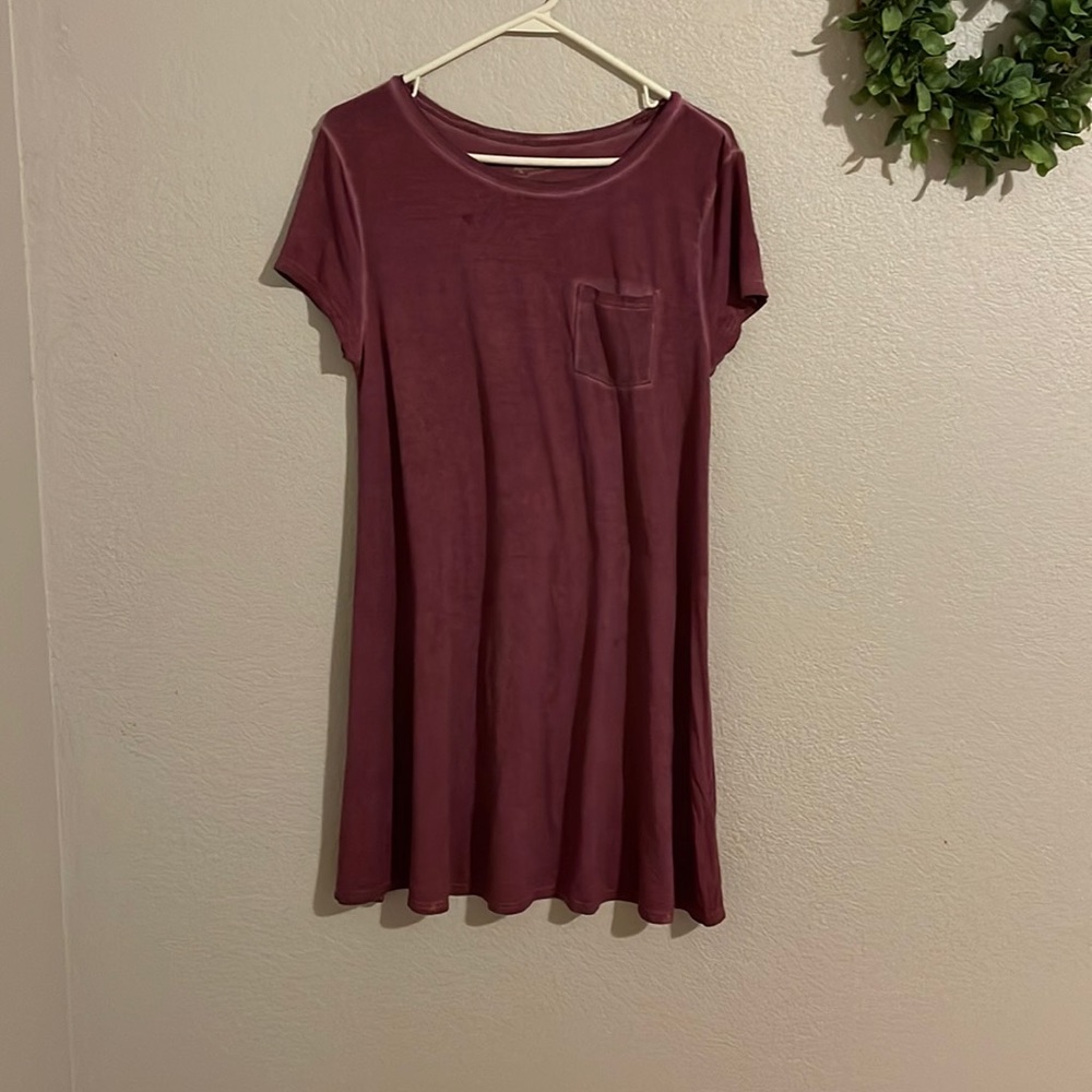 Maroon T shirt dress